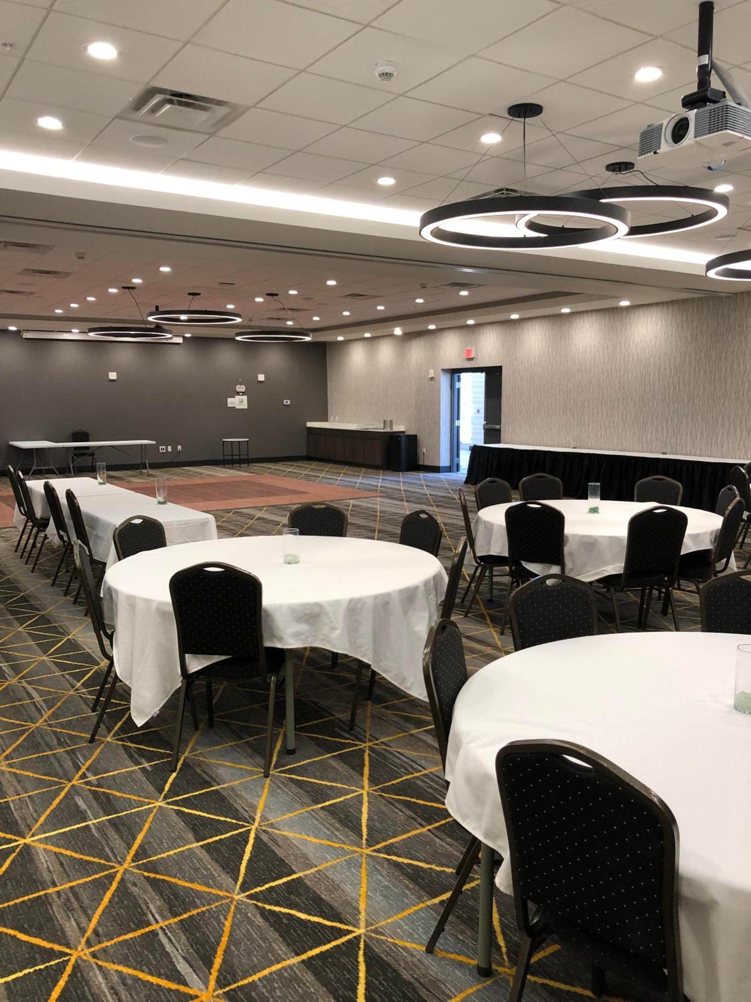Holiday Inn - Kalamazoo West By Ihg Exterior photo